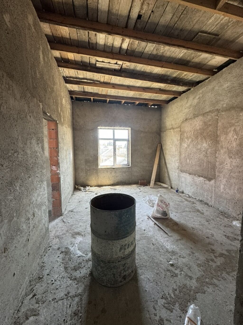 M.Ə. Rəsulzadə qəs. 6 otaqlı, 190 kv. m