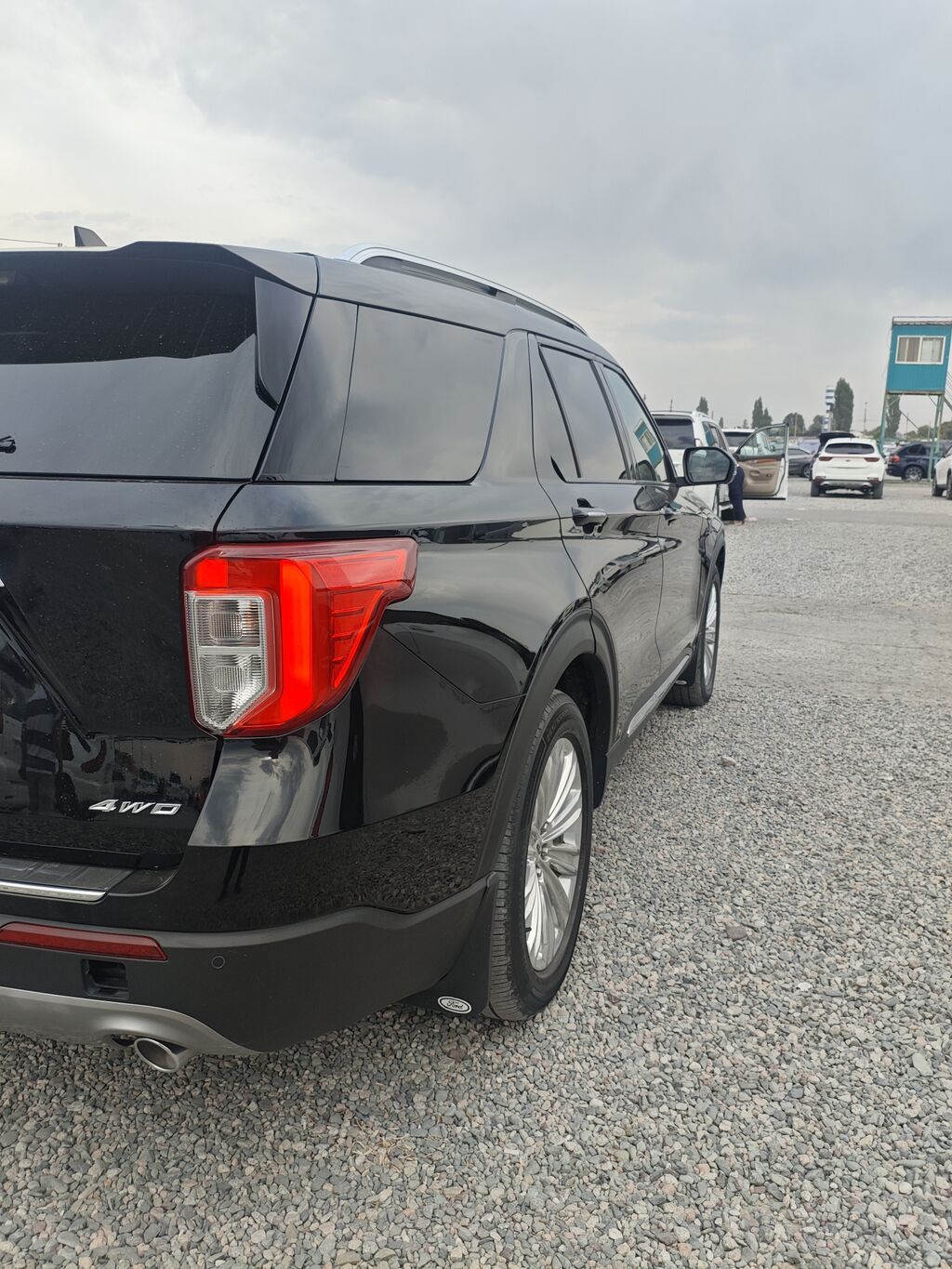 Ford Explorer: 2022 г., 2.3 л, Автомат, Бензин: фото 4