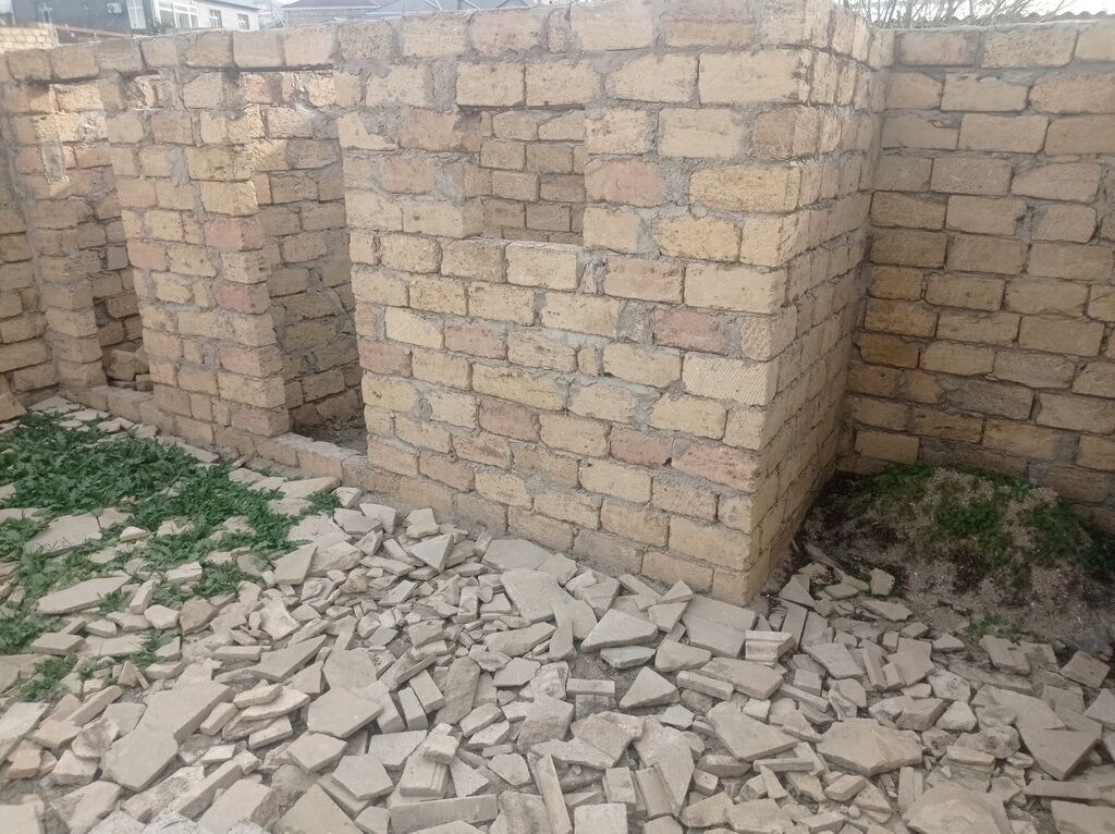 4 otaqlı, 130 kv. m, Kredit yoxdur, Təmirsiz