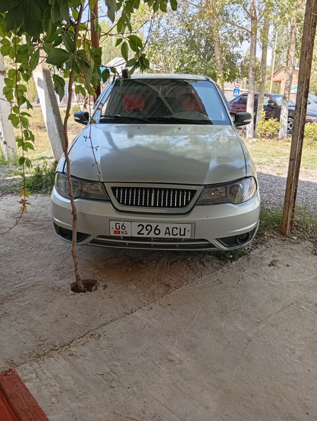 Daewoo Nexia: 2010 г., Механика, Бензин, Седан: фото 7