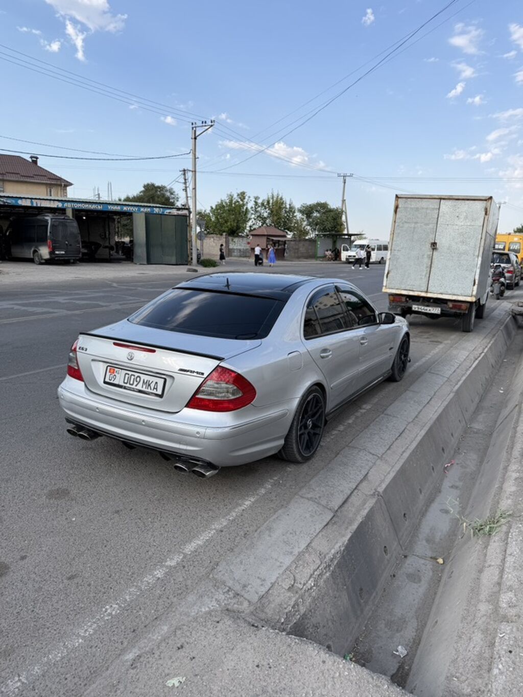 Mercedes-Benz E-Class: 2003 г., 5 л, Автомат, Бензин, Седан: фото 3