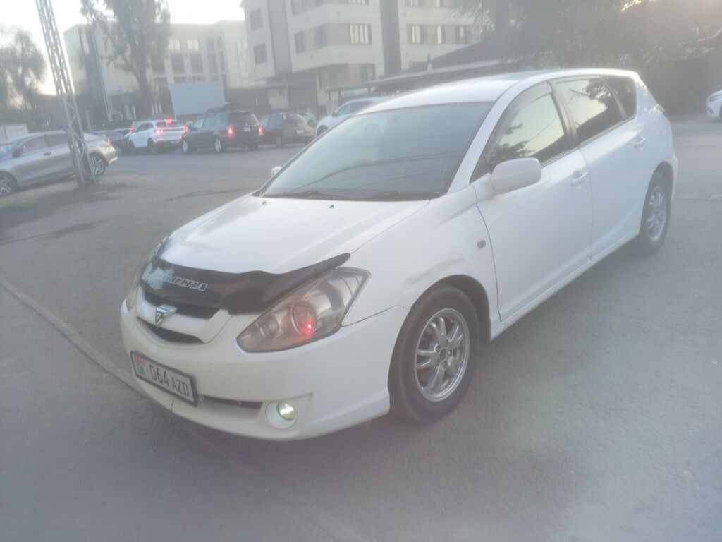 Toyota Caldina: 2003 г., 1.8 л, Автомат, Бензин, Универсал: фото 2