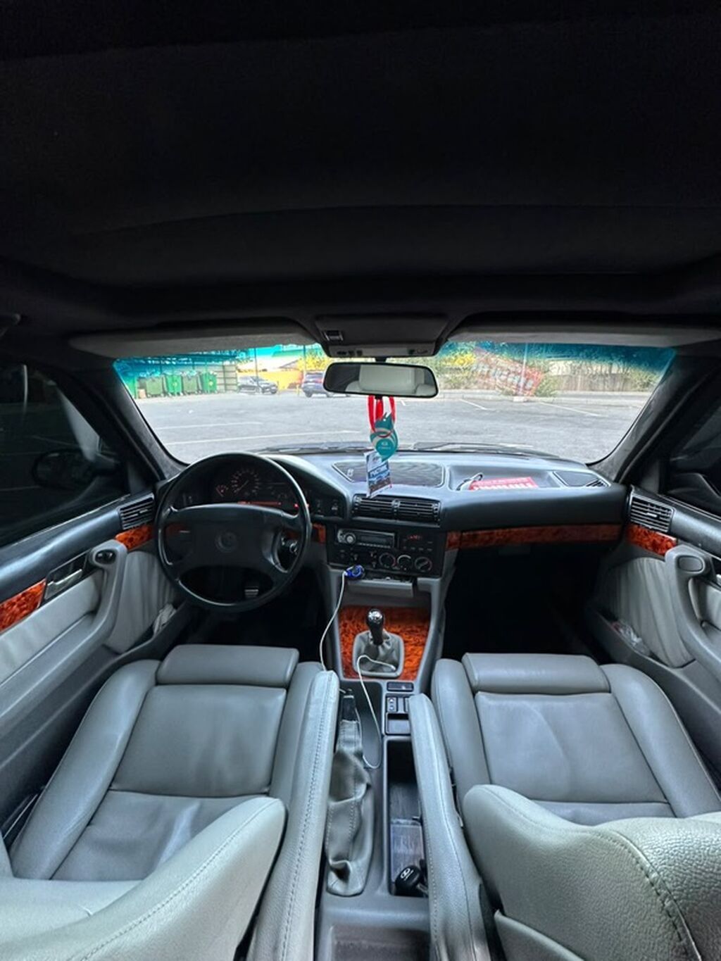 BMW 5 series: 1991 г., 3 л, Механика, Седан: фото 4