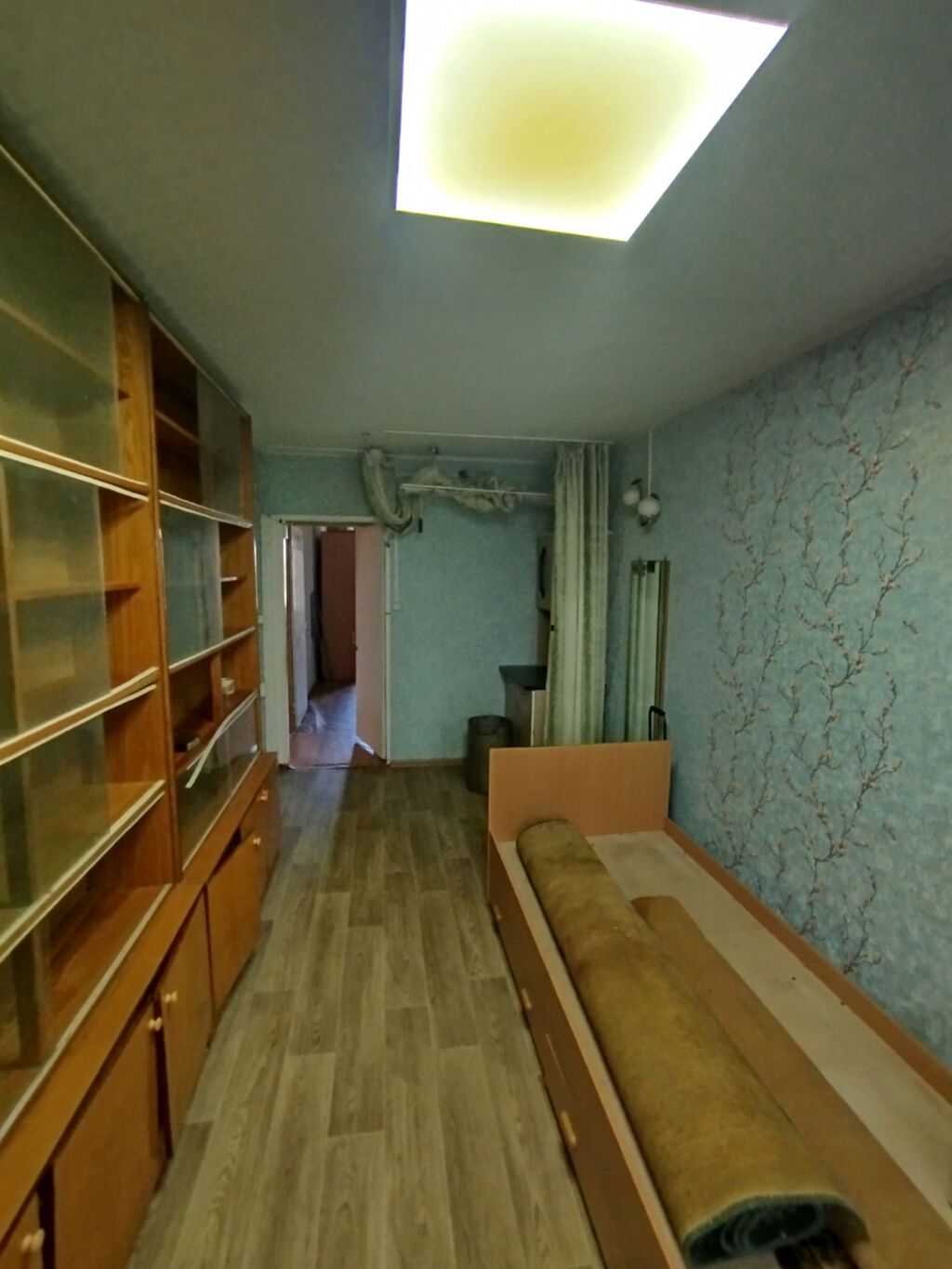 3 комнаты, 58 м², 104 серия, 4 этаж, Требуется ремонт: фото 8