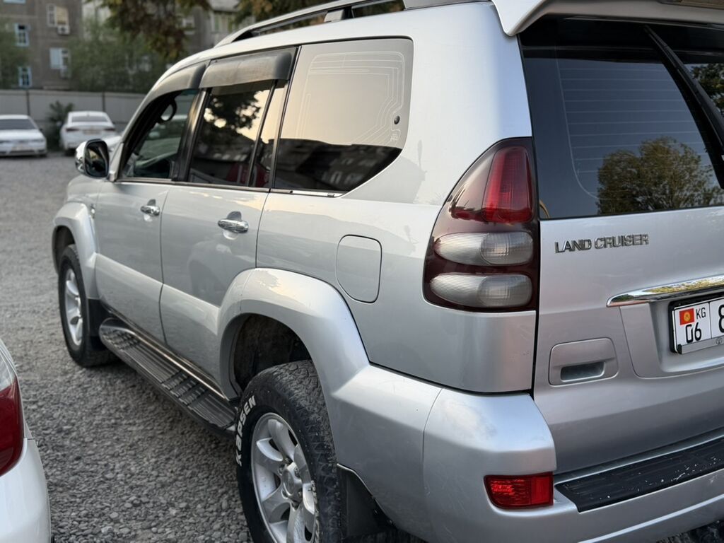 Toyota Land Cruiser Prado: 2003 г., 3 л, Механика, Бензин, Внедорожник: фото 5