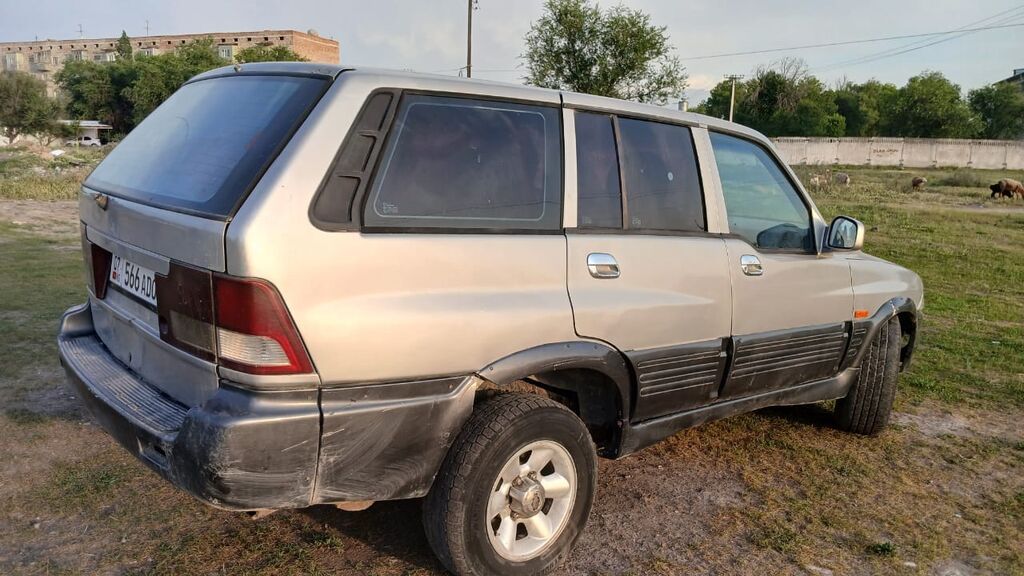 Ssangyong Musso: 2000 г., 2.9 л, Механика, Дизель, Внедорожник: фото 5