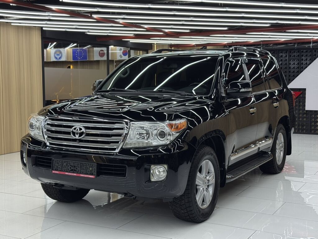 Toyota Land Cruiser: 2013 г., 4.6 л, Автомат, Бензин, Внедорожник: фото 4