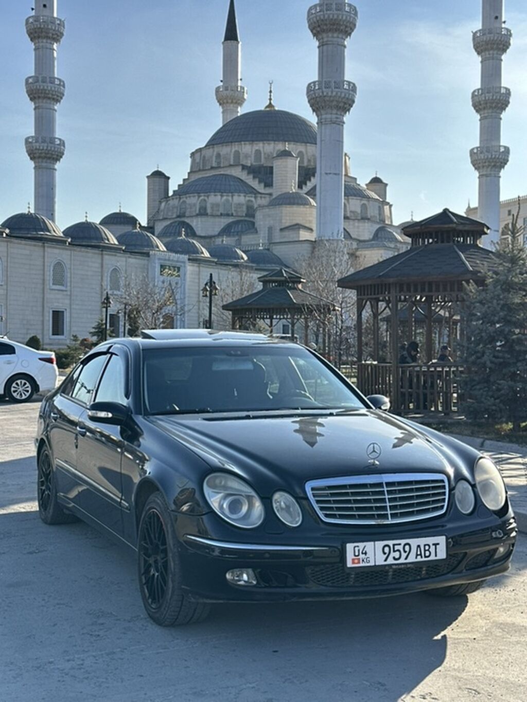 Mercedes-Benz E-Class: 2005 г., 3.5 л, Автомат, Газ, Седан: фото 4