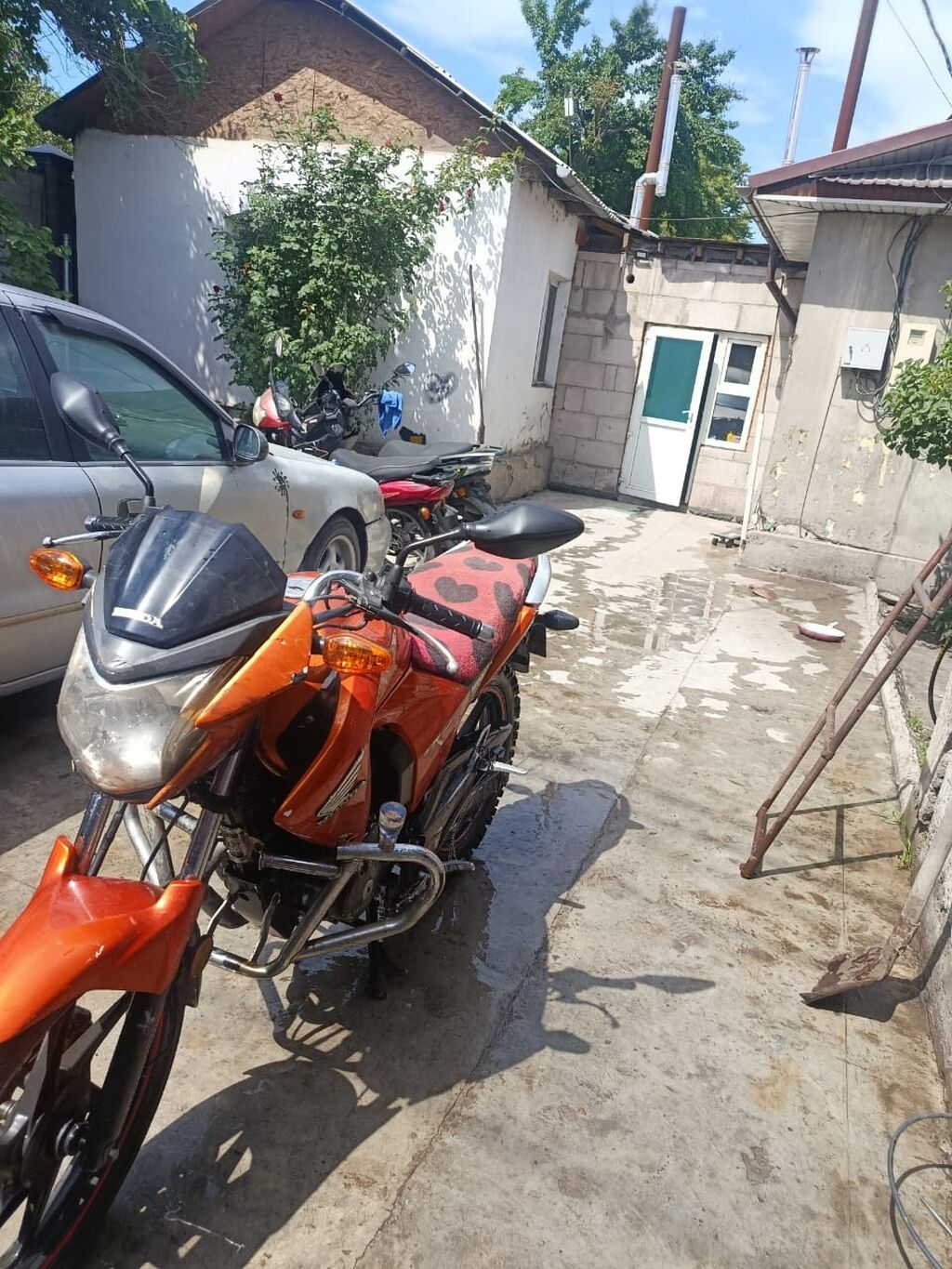 Honda CB150F, оранжевый дорожный мотоцикл Описание и особенности: -: фото 8