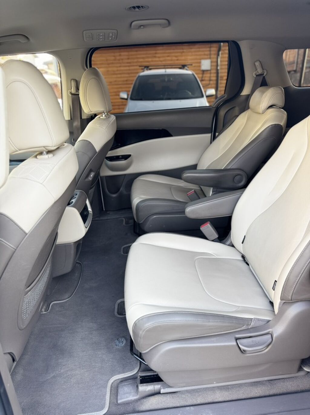 Kia Carnival: 2021 г., 2.2 л, Автомат, Дизель, Минивэн: фото 7