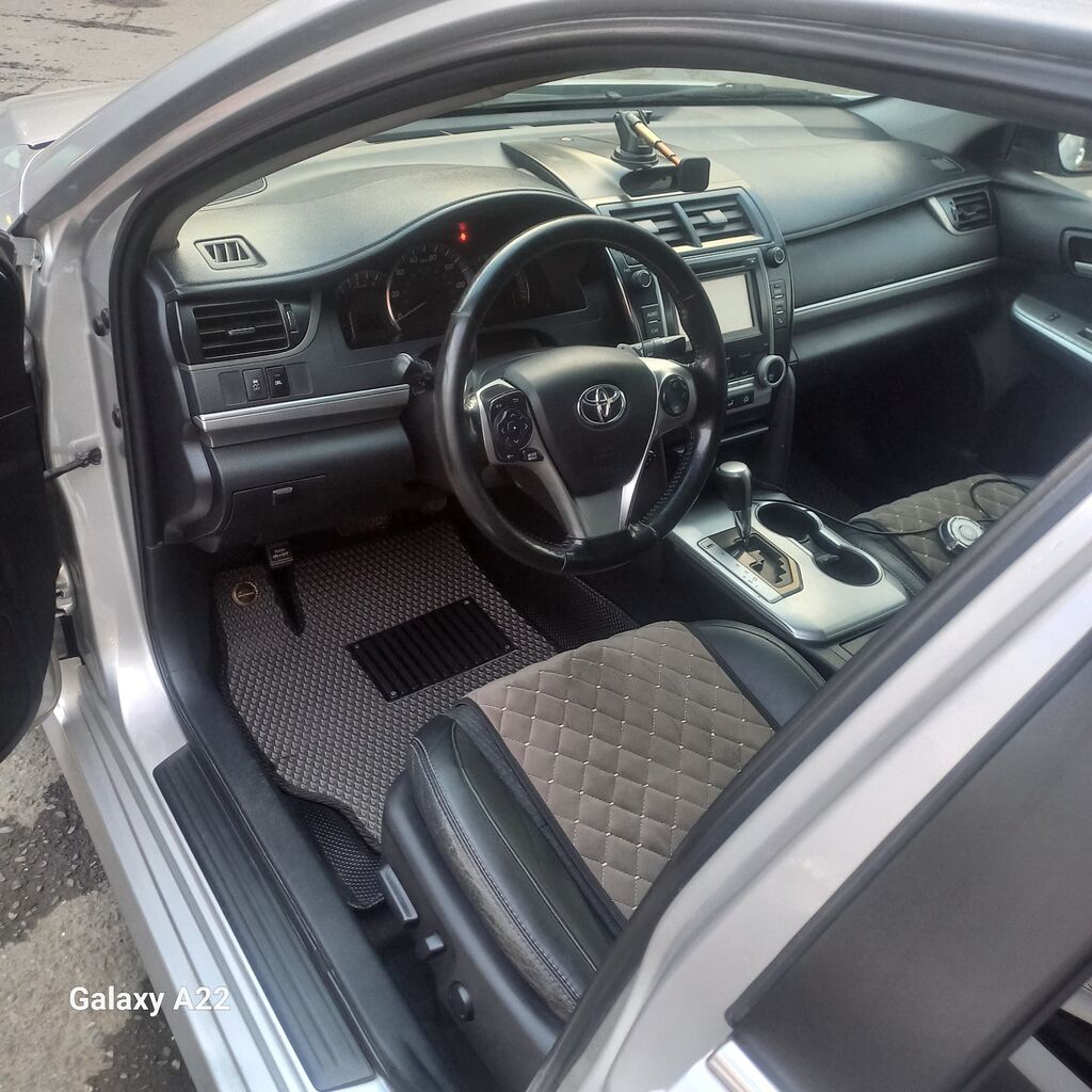 Toyota Camry: 2014 г., 2.5 л, Автомат, Бензин, Седан: фото 3