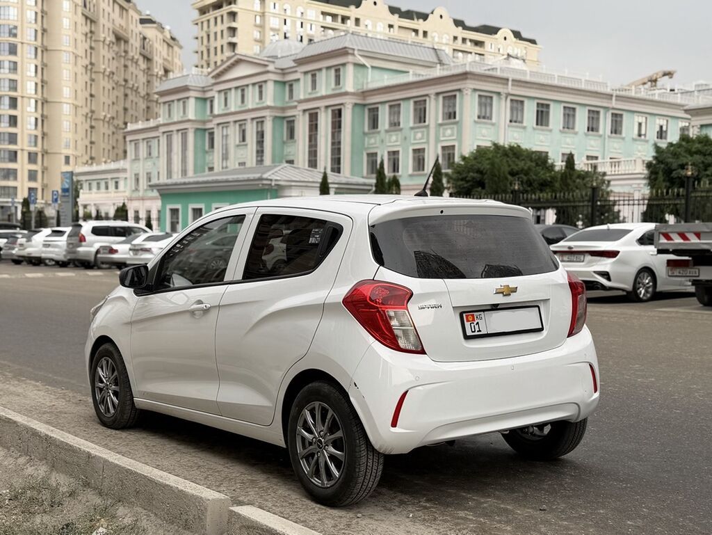 Chevrolet Spark: 2020 г., Бензин, Хэтчбэк: фото 3