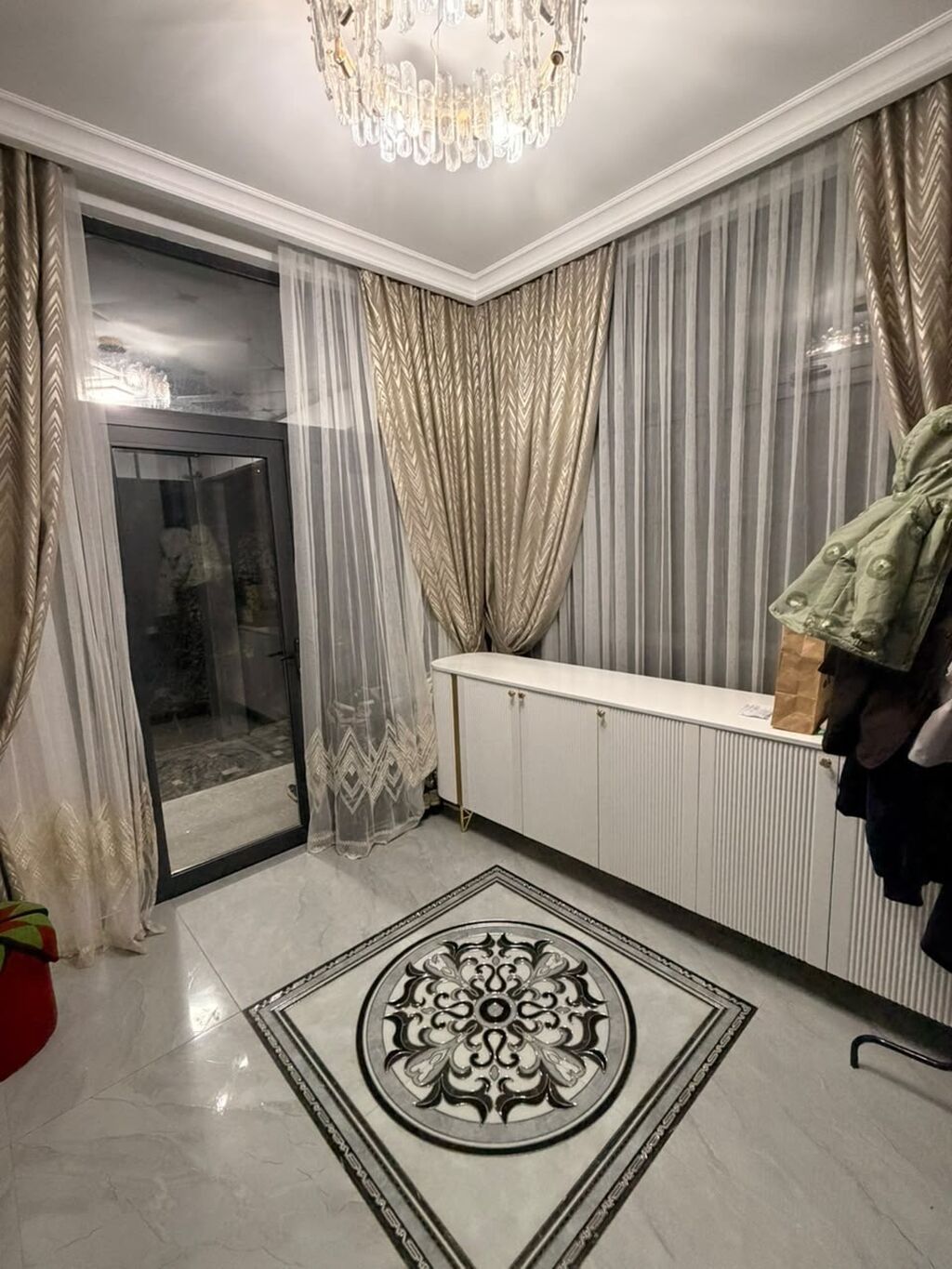 5 комнат, 425 м², 4 соток, Бишкек, Кок-Жар ж/м Собственник: фото 3