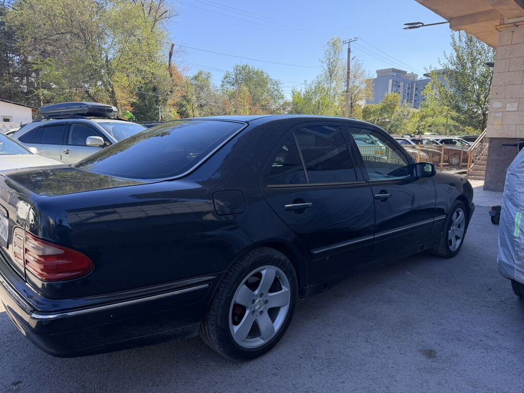 Mercedes-Benz E-Class: 2000 г., 3.2 л, Автомат, Бензин, Седан: фото 3