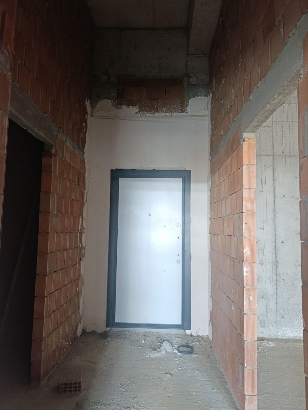 2 otaqlı, Yeni tikili, 80 kv. m