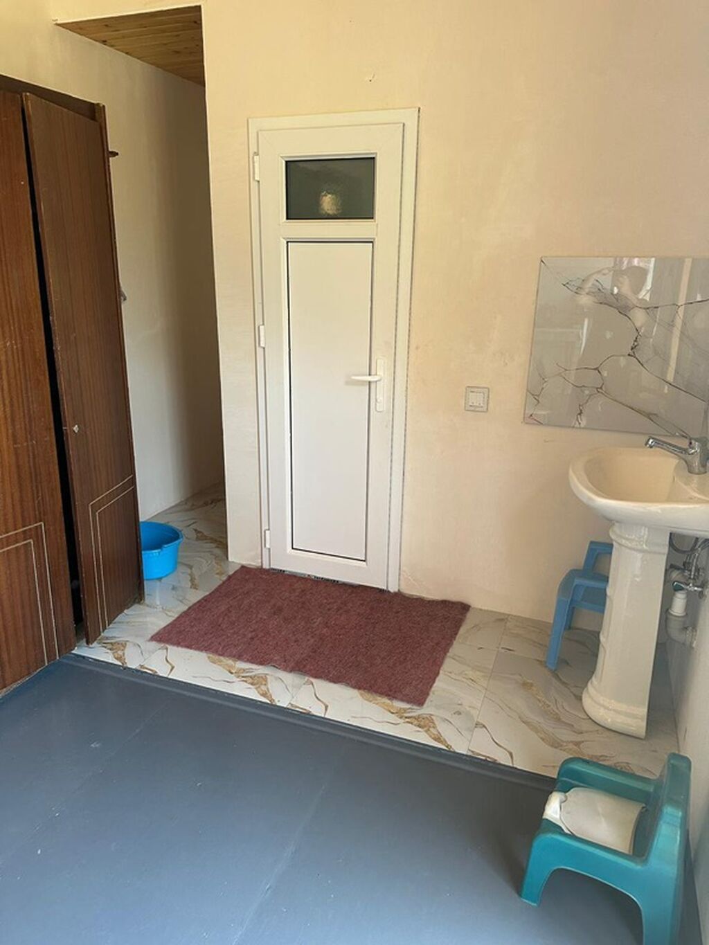 Şəhidlər Xiyabanı Ldu2 ci korpusuna yaxın tələbə oğlanlara kirayə