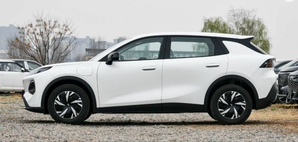 Changan Qiyuan Q05: 2026 г., Электромобиль: фото 3