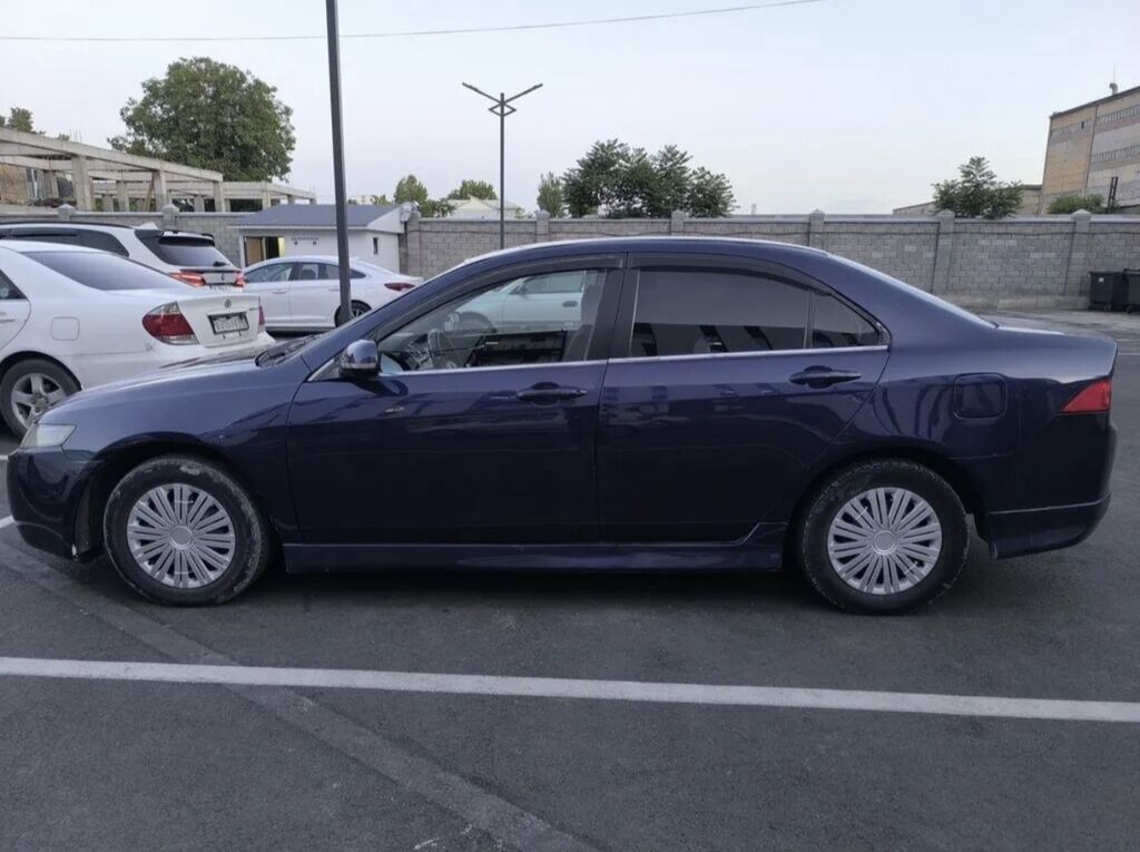 Honda Accord: 2006 г., 2 л, Механика, Бензин, Седан: фото 3