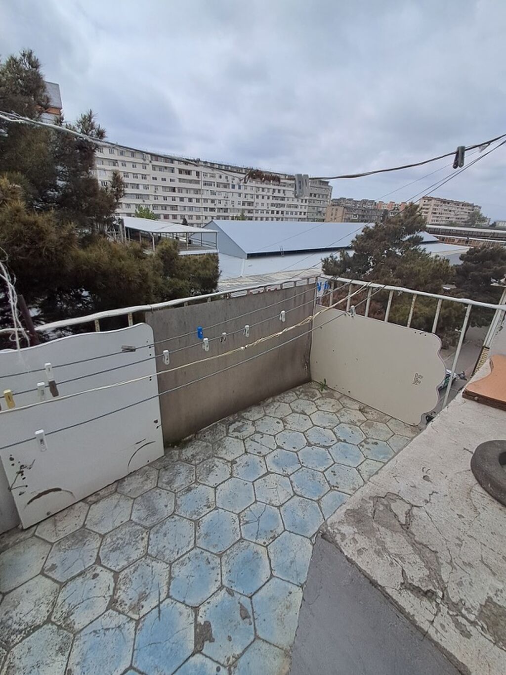 Bakı, 3 otaqlı, Köhnə tikili, 70 kv. m