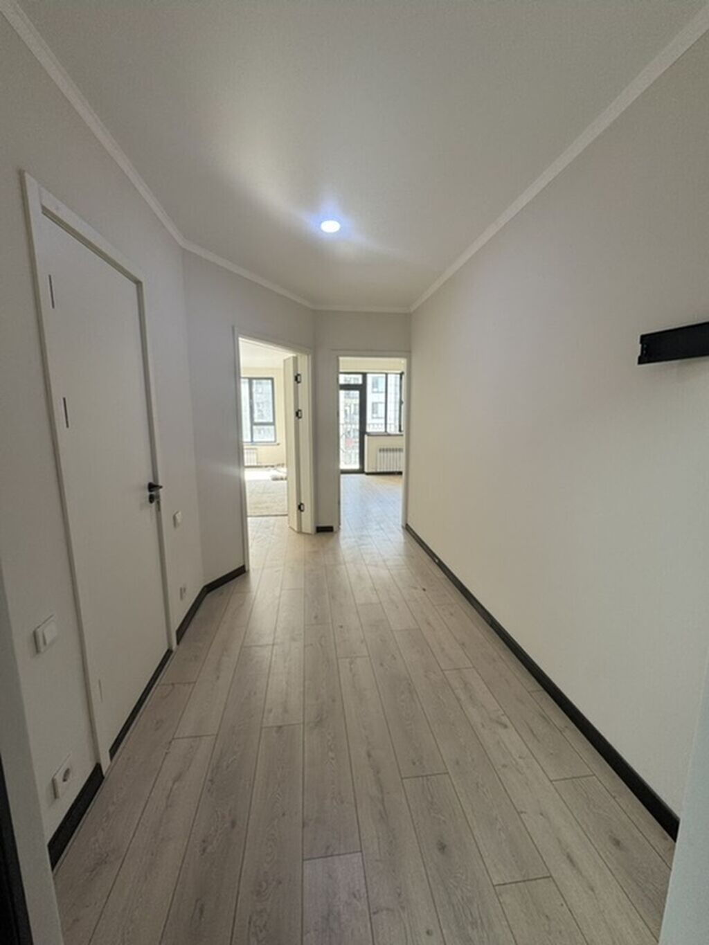 1 комната, 52 м², Пишпек Элитка, 12 этаж, Свежий ремонт: фото 2