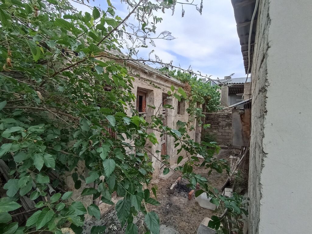 4 otaqlı, 336 kv. m, Kredit yoxdur, Orta təmir