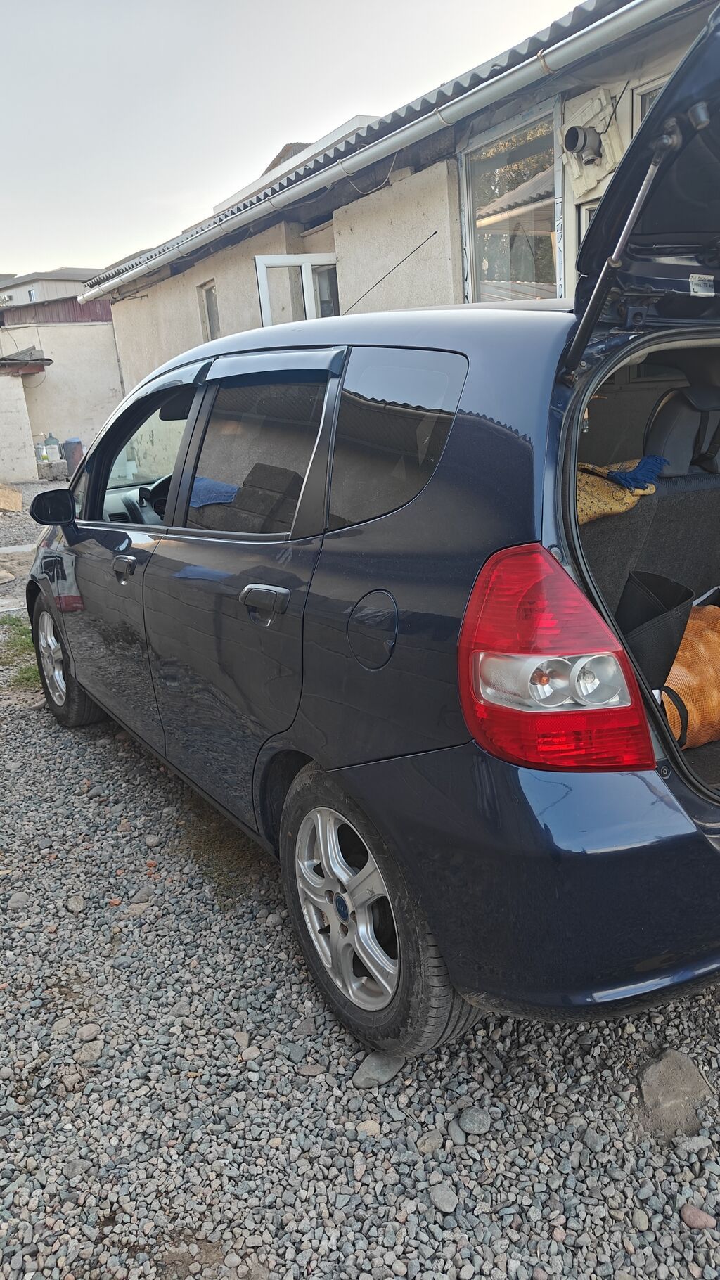 Honda Fit: 2002 г., 1.5 л, Автомат, Бензин, Хэтчбэк: фото 8