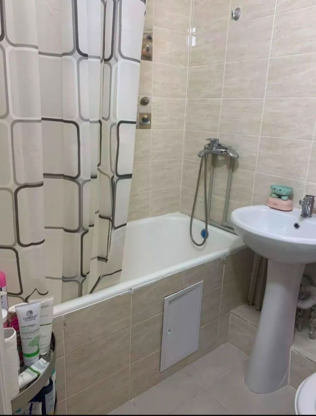 Продам 2-комн. квартиру, 7 мкр, 43 м²: фото 2