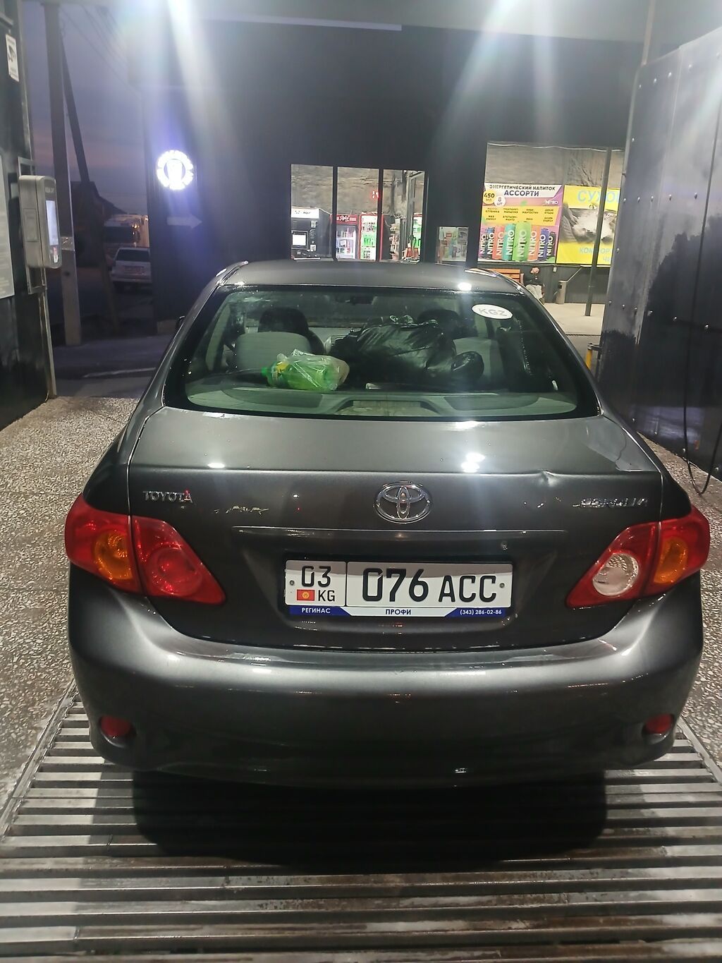 Toyota Corolla: 2008 г., 1.8 л, Механика, Бензин, Седан: фото 3