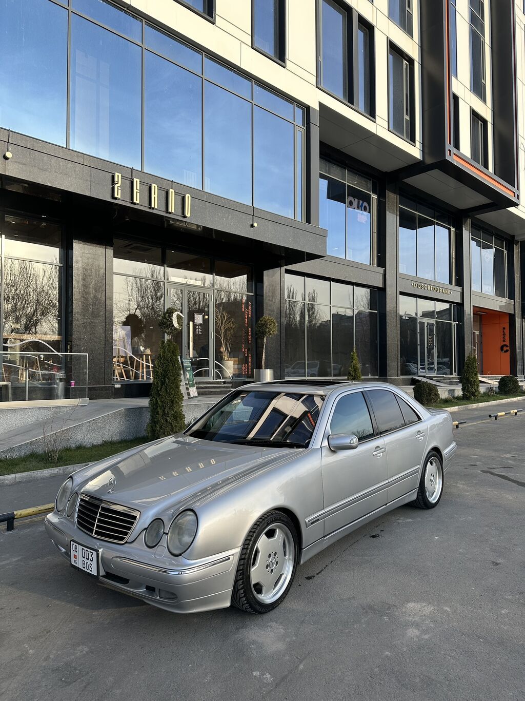 Mercedes-Benz E-Class: 2000 г., 3.2 л, Автомат, Бензин, Седан: фото 3
