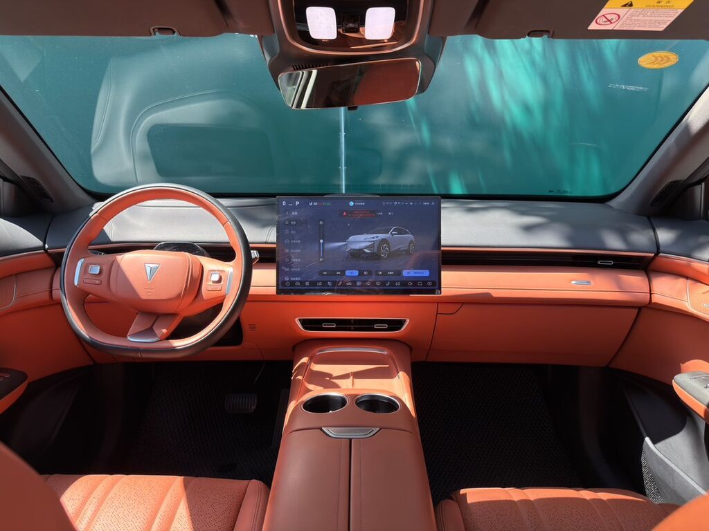 Changan : 2025 г., 1.5 л, Автомат, Электромобиль, Кроссовер: фото 5