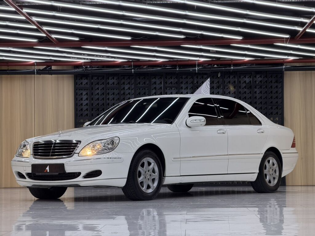 Mercedes-Benz S-Class: 2004 г., 5 л, Автомат, Бензин, Седан: фото 2