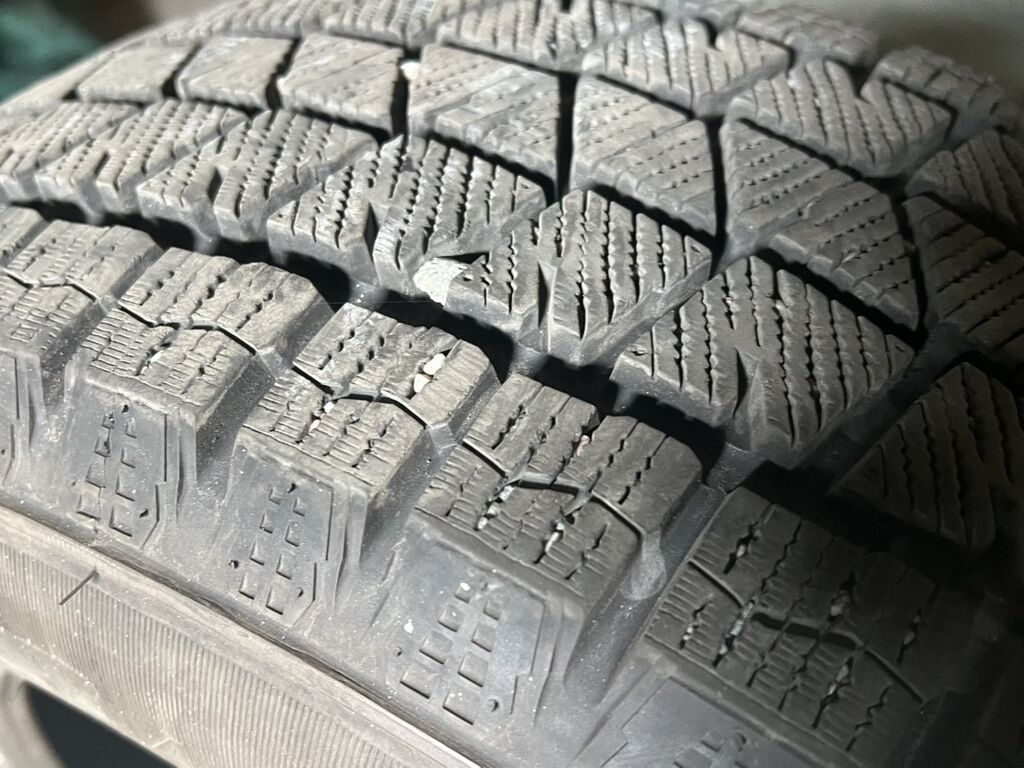Зимние шипованные шины Sailun 215/65 R16: фото 2