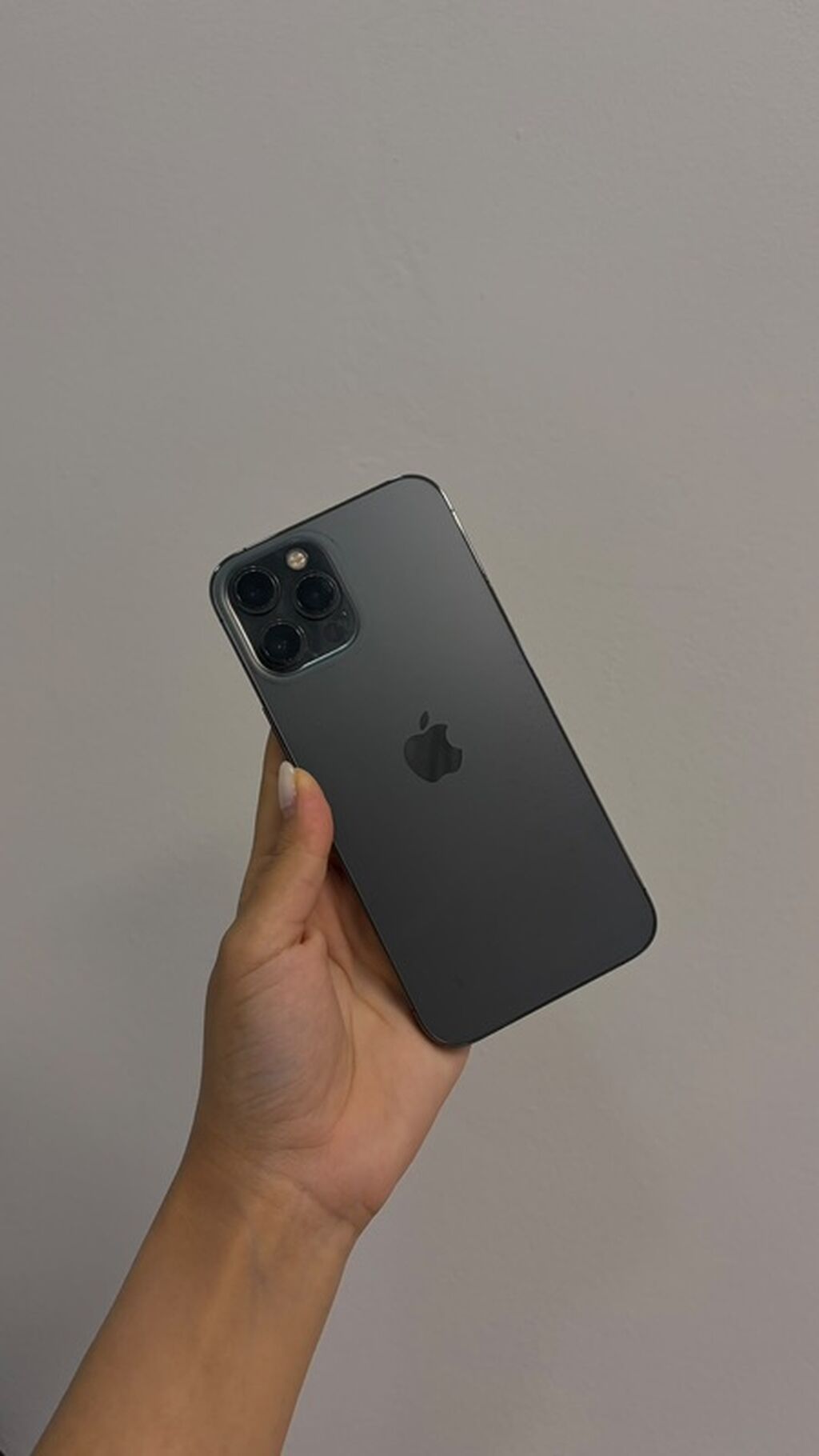 IPhone 12 Pro Max, Б/у, 128 ГБ, Графит, Зарядное устройство, Защитное стекло, Чехол — фото 1
