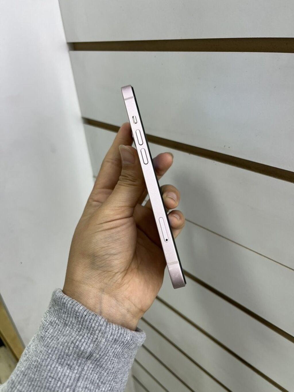 iPhone 13, 256 ГБ, розовый: фото 6