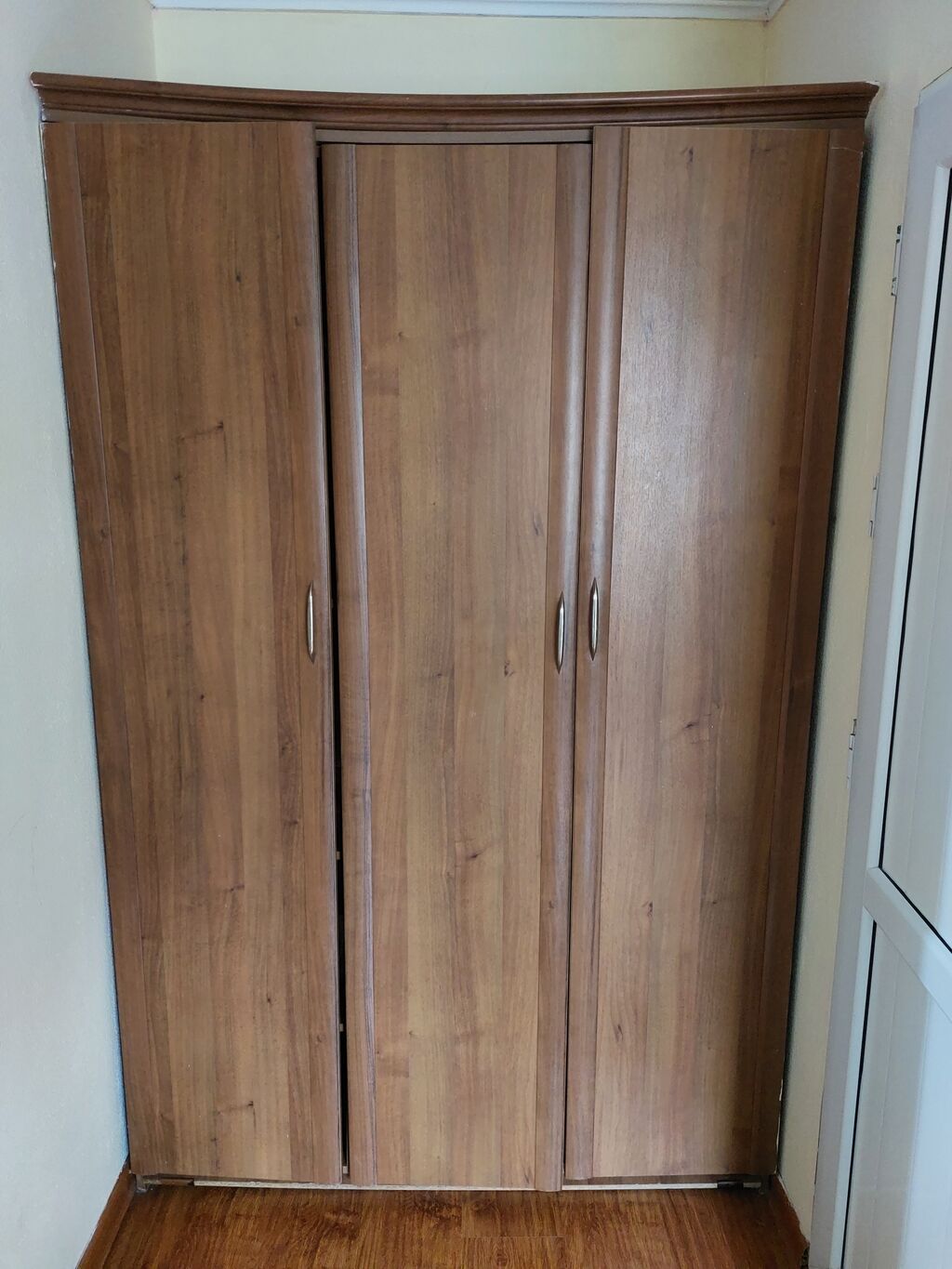 Продаю шкаф и комод, цена за | 5000 KGS | Шкафы, шифоньеры Бишкек ᐈ ...