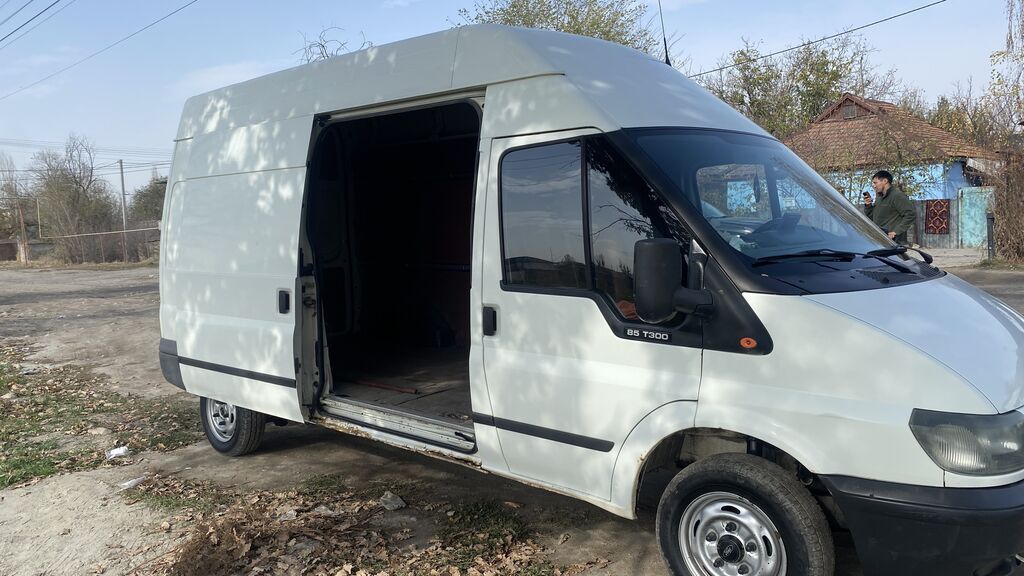Ford Transit: 2003 г., 2 л, Механика, Дизель, Фургон: фото 8