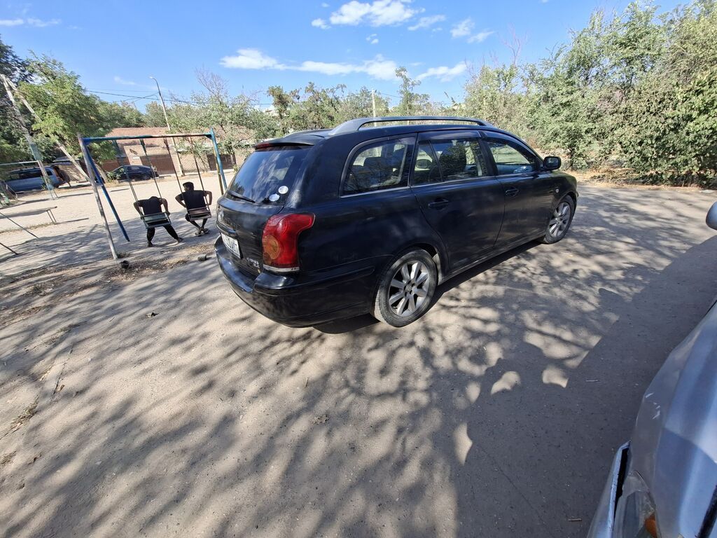 Toyota Avensis: 2003 г., 2.4 л, Автомат, Бензин, Универсал: фото 3