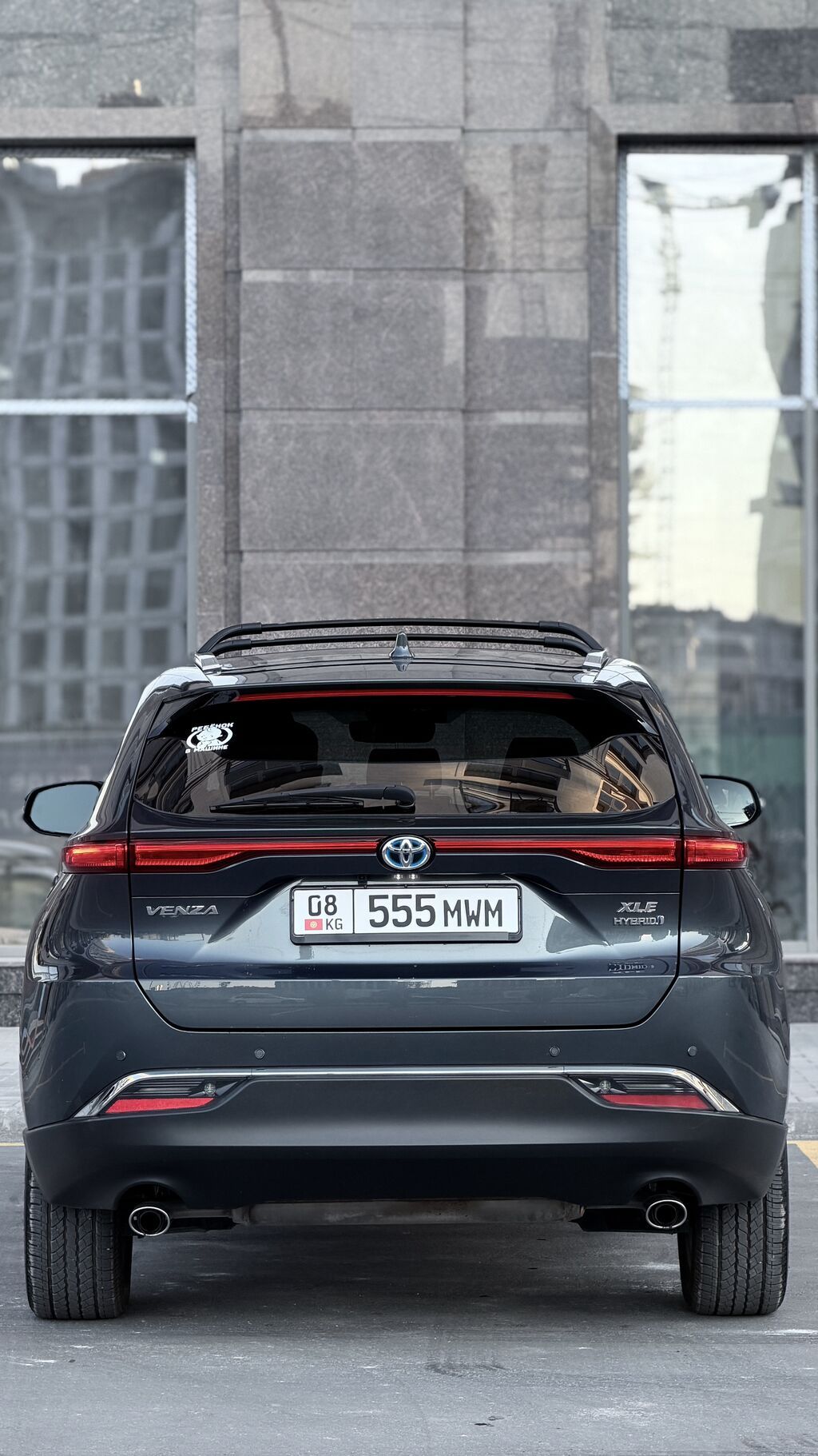 Toyota Venza: 2021 г., 2.5 л, Автомат, Гибрид, Кроссовер: фото 8