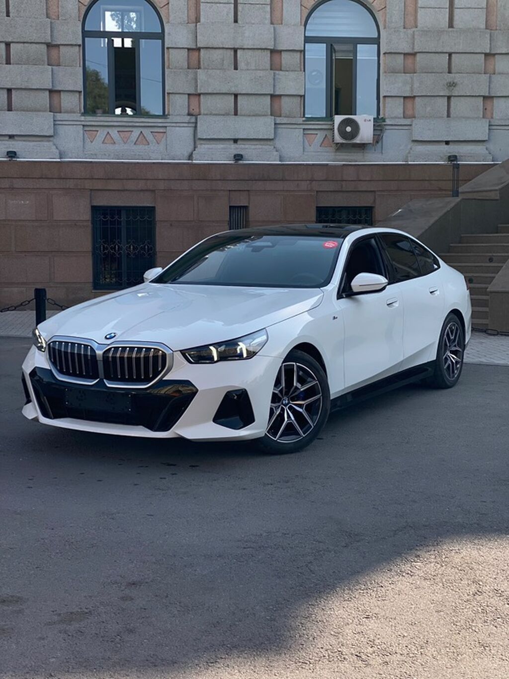 BMW 5 series: 2024 г., 2 л, Автомат, Бензин, Седан: фото 3