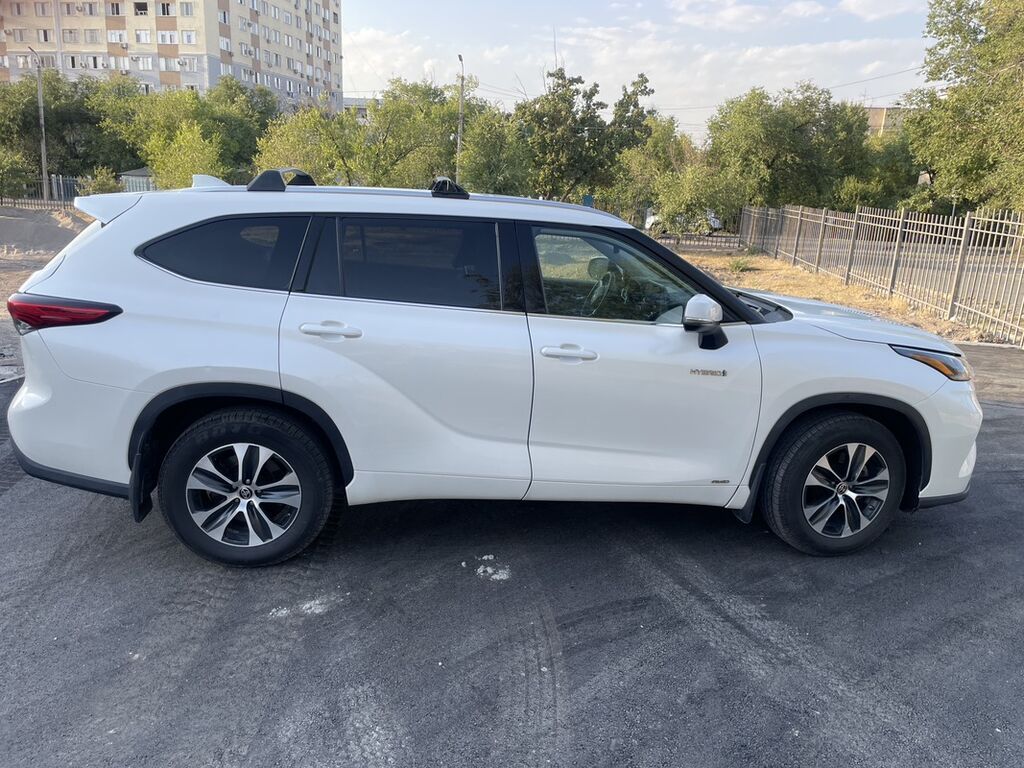 Toyota Highlander: 2020 г., Гибрид, Кроссовер: фото 5