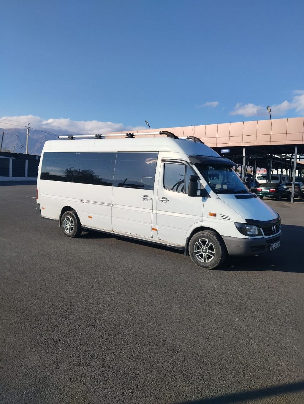 Mercedes-Benz Спринтер: 2003 г., 2.2 л, Механика, Дизель, Бус: фото 3