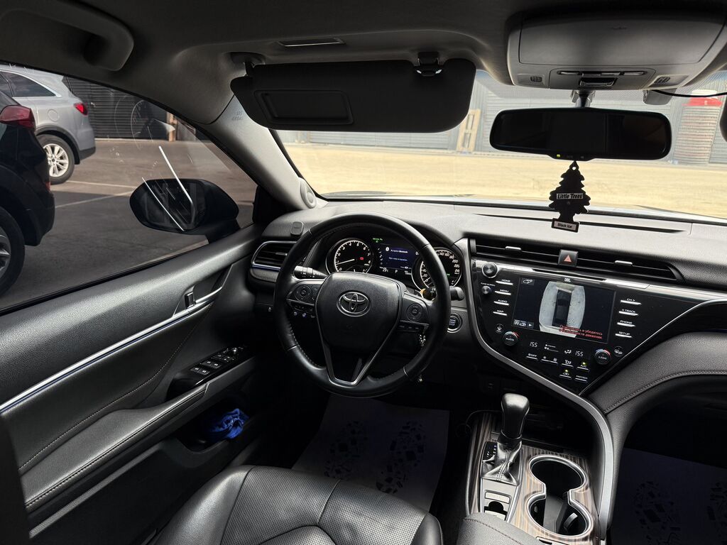 Toyota Camry: 2018 г., 3.5 л, Автомат, Бензин, Седан: фото 8