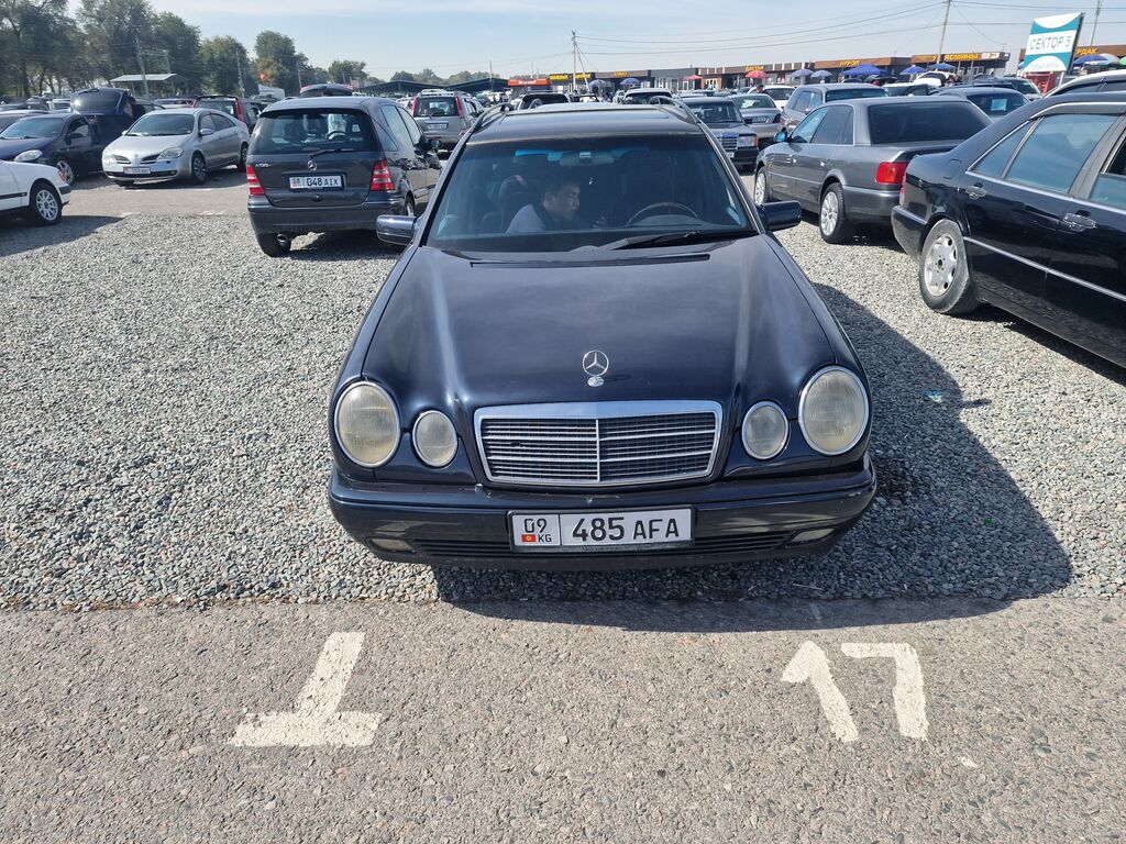 Mercedes-Benz E-Class: 1997 г., 2 л, Механика, Бензин, Универсал: фото 3