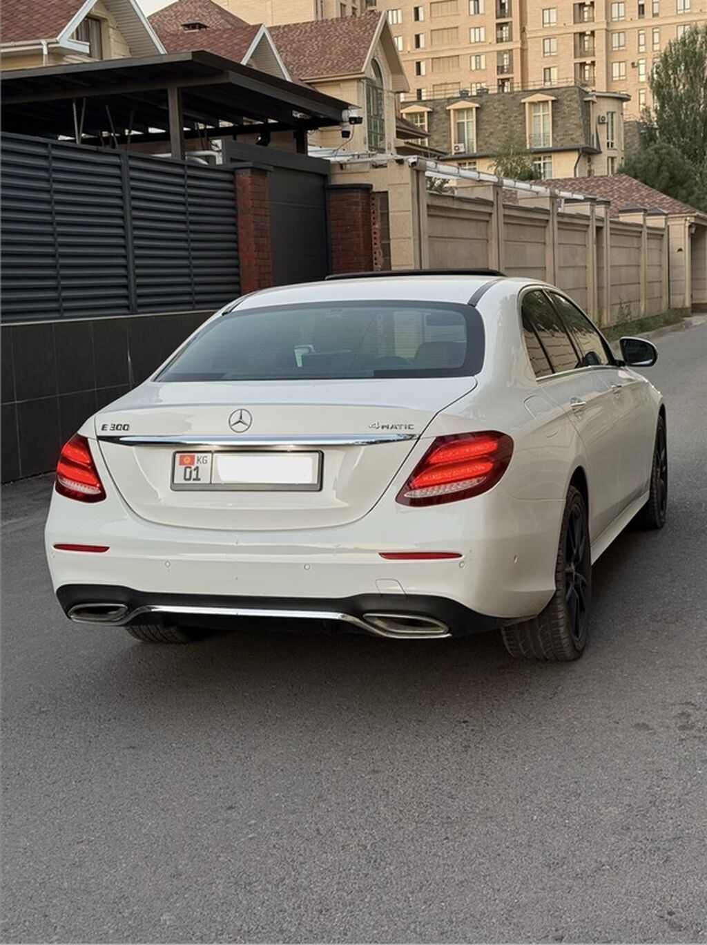 Mercedes-Benz E-Class: 2017 г., 2 л, Автомат, Бензин, Седан: фото 4