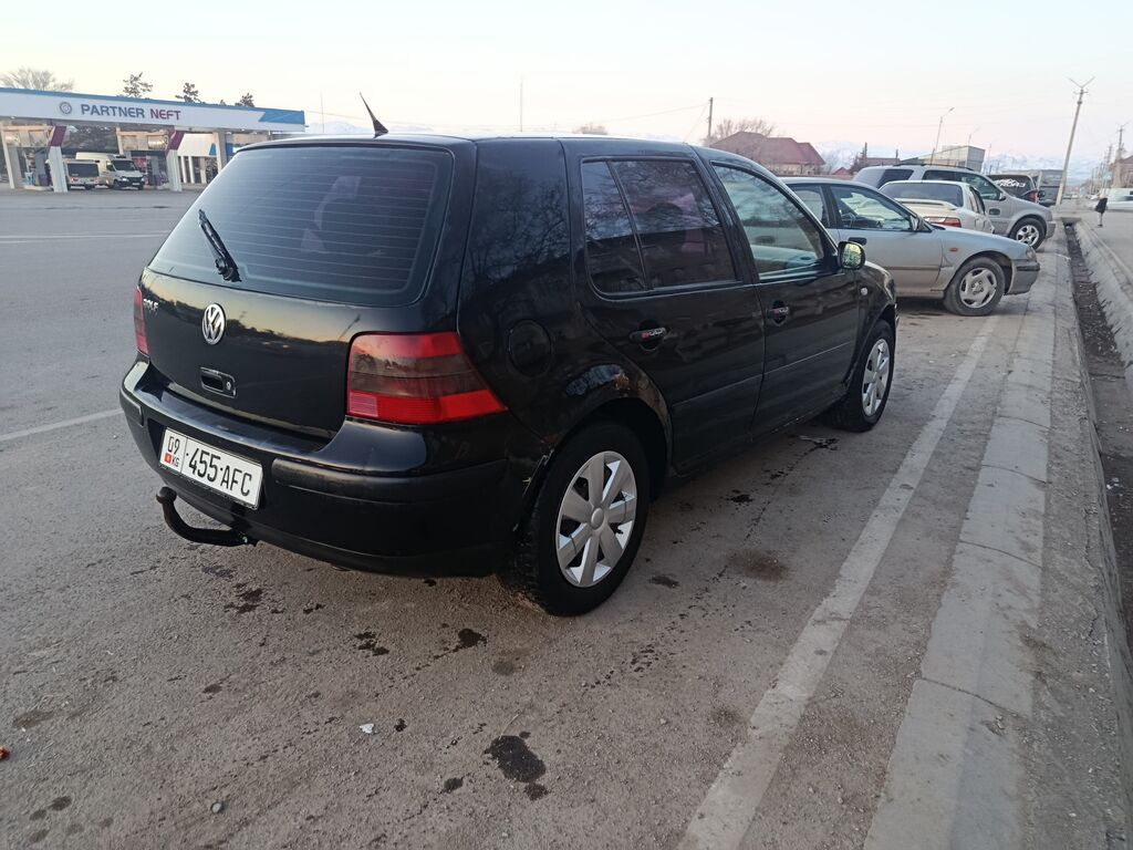 Volkswagen Golf: 2002 г., 1.6 л, Механика, Бензин, Хэтчбэк: фото 3
