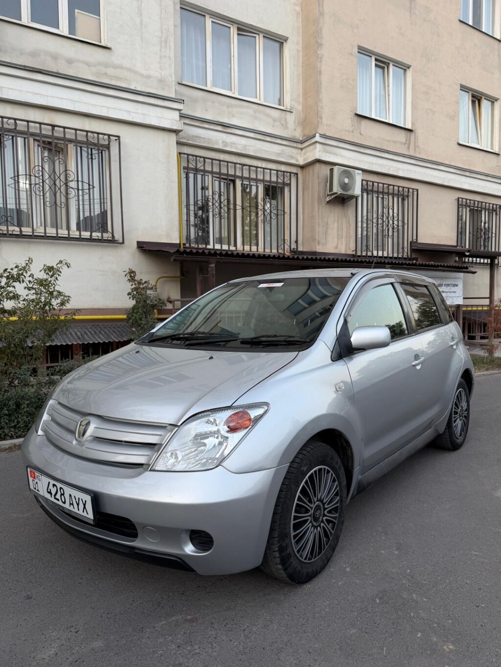 Toyota Ist: 2003 г., 1.5 л, Автомат, Бензин, Хэтчбэк: фото 4