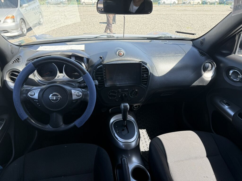 Nissan Juke: 2013 г., 1.6 л, Автомат, Бензин, Кроссовер: фото 5