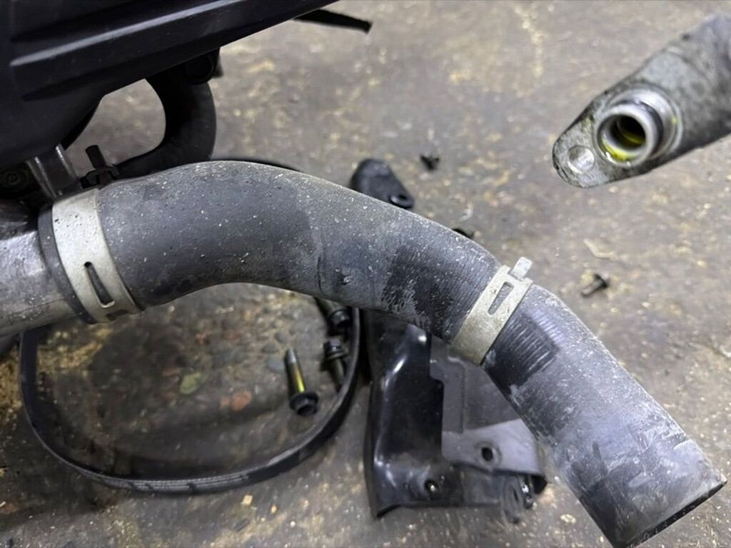 Патрубок Subaru 2004 г., Б/у, Оригинал, Япония