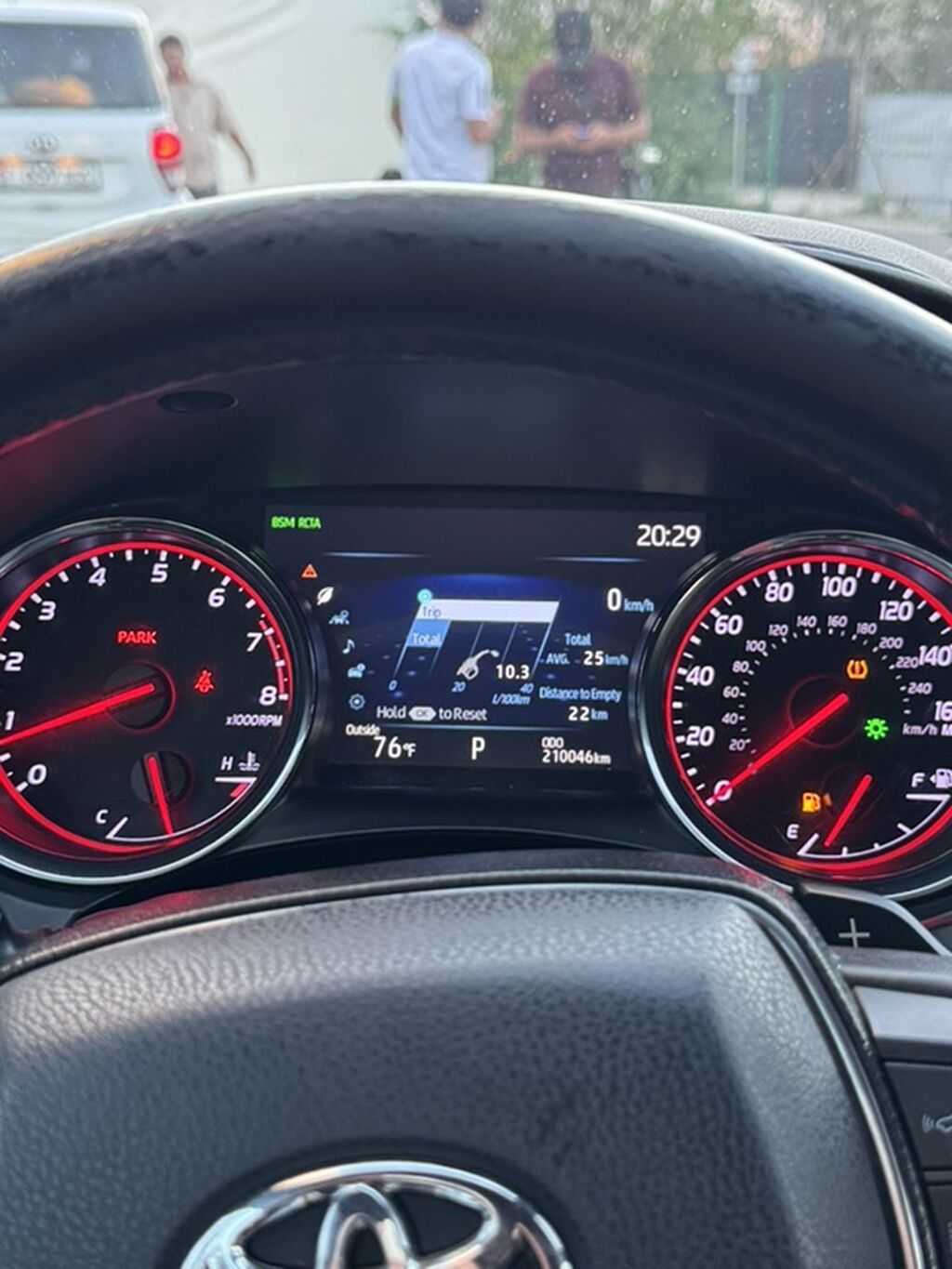 Toyota Camry: 2019 г., 2.5 л, Автомат, Бензин, Седан — фото 5