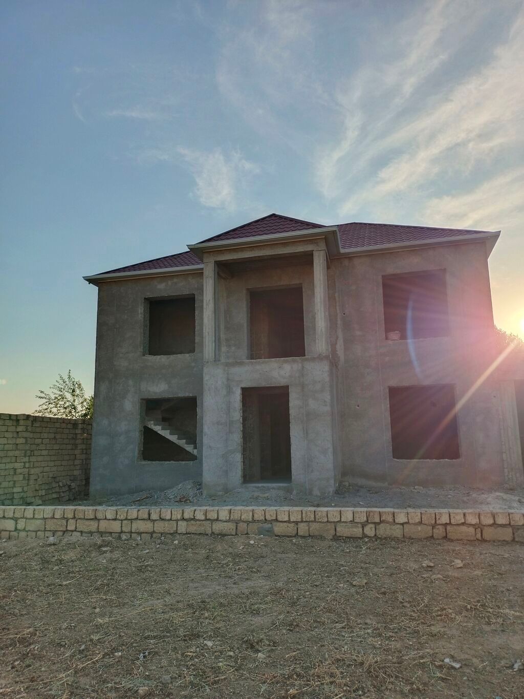 6 otaqlı, 300 kv. m, Kredit yoxdur, Təmirsiz
